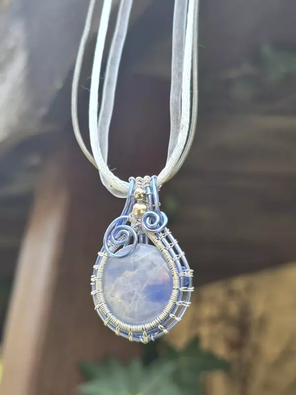 Image d'illustration du produit Pendentif saphir