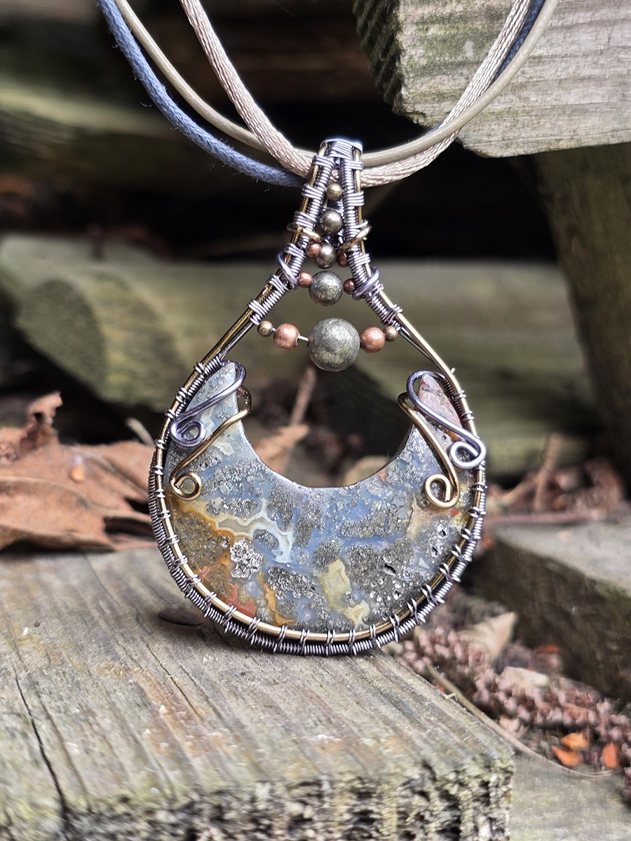 Image de couverture du produit Pendentif marcassite lune