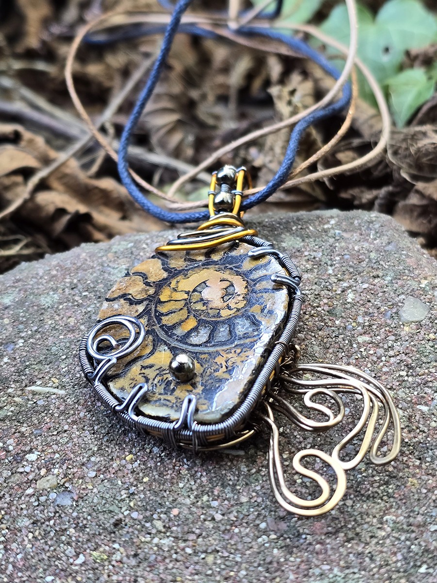 Image d'illustration du produit Pendentif ammonite pyritisée