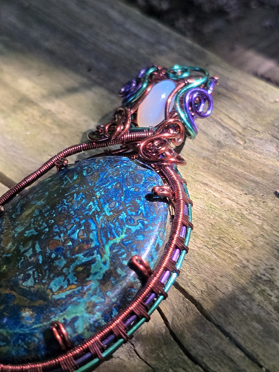 Image d'illustration du produit Pendentif Azurite, malachite et opale wello