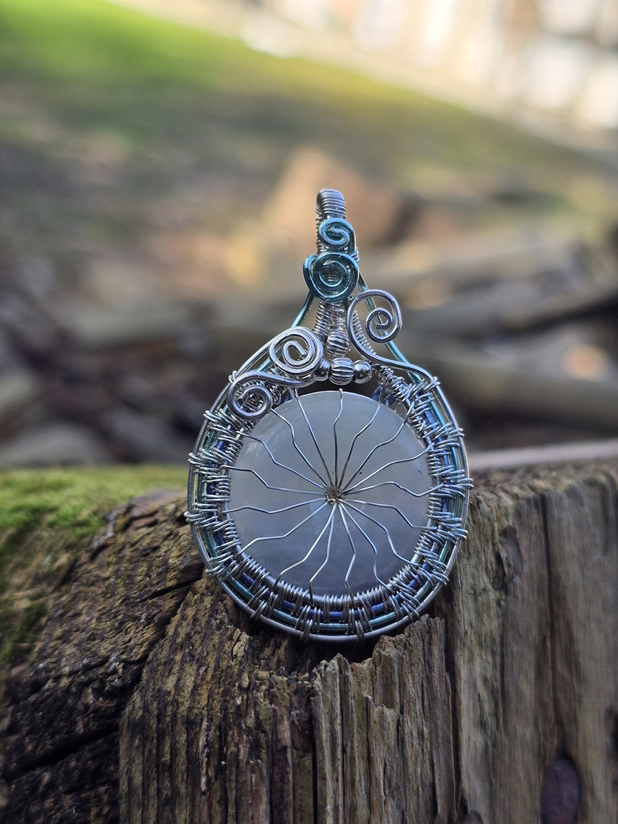 Image de couverture du produit Pendentif médaillon jade