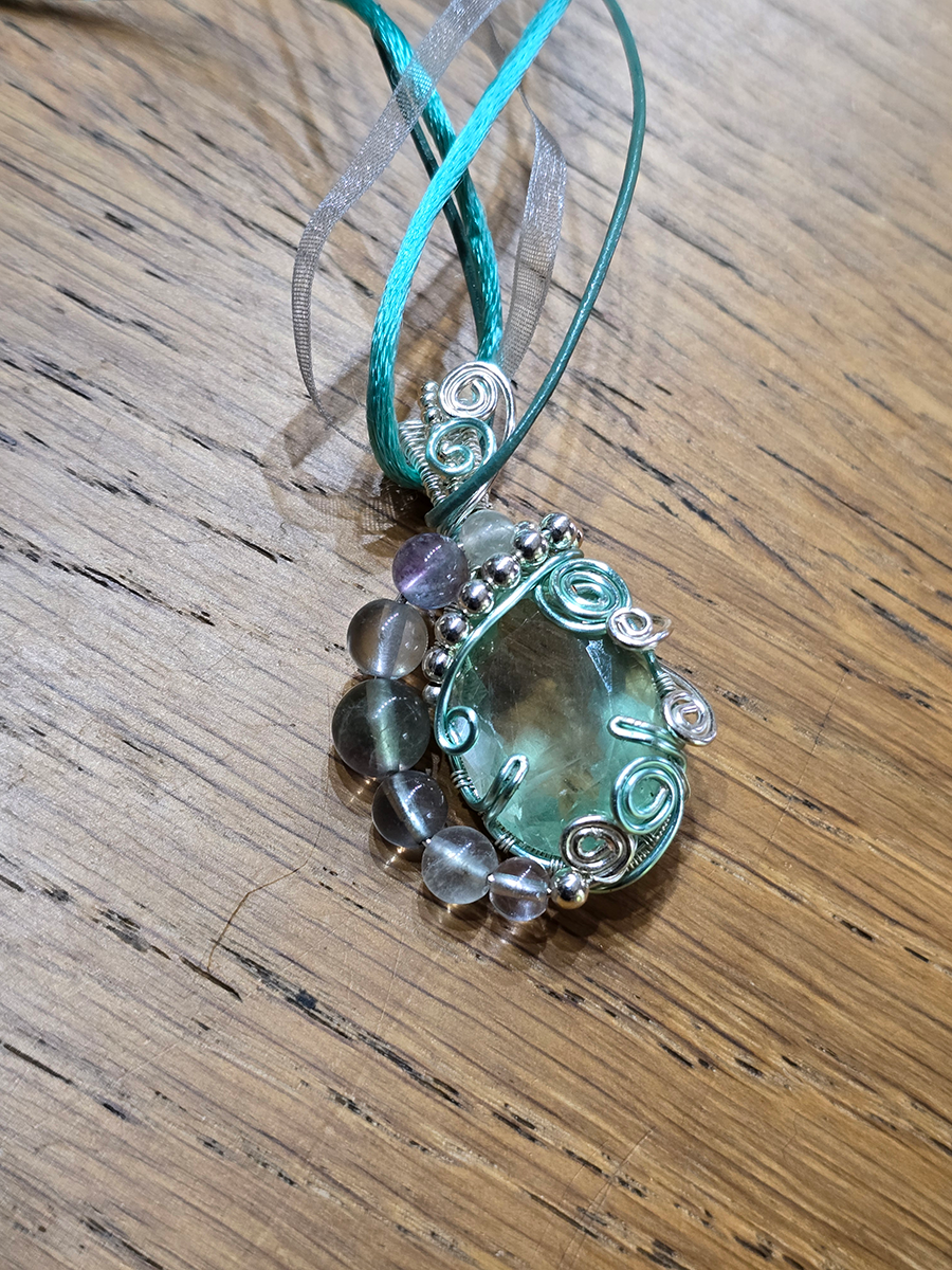 Image d'illustration du produit Collier fluorite taillée