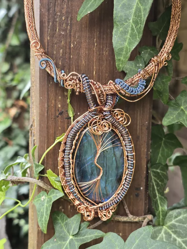 Image d'illustration du produit Grand collier "vague"