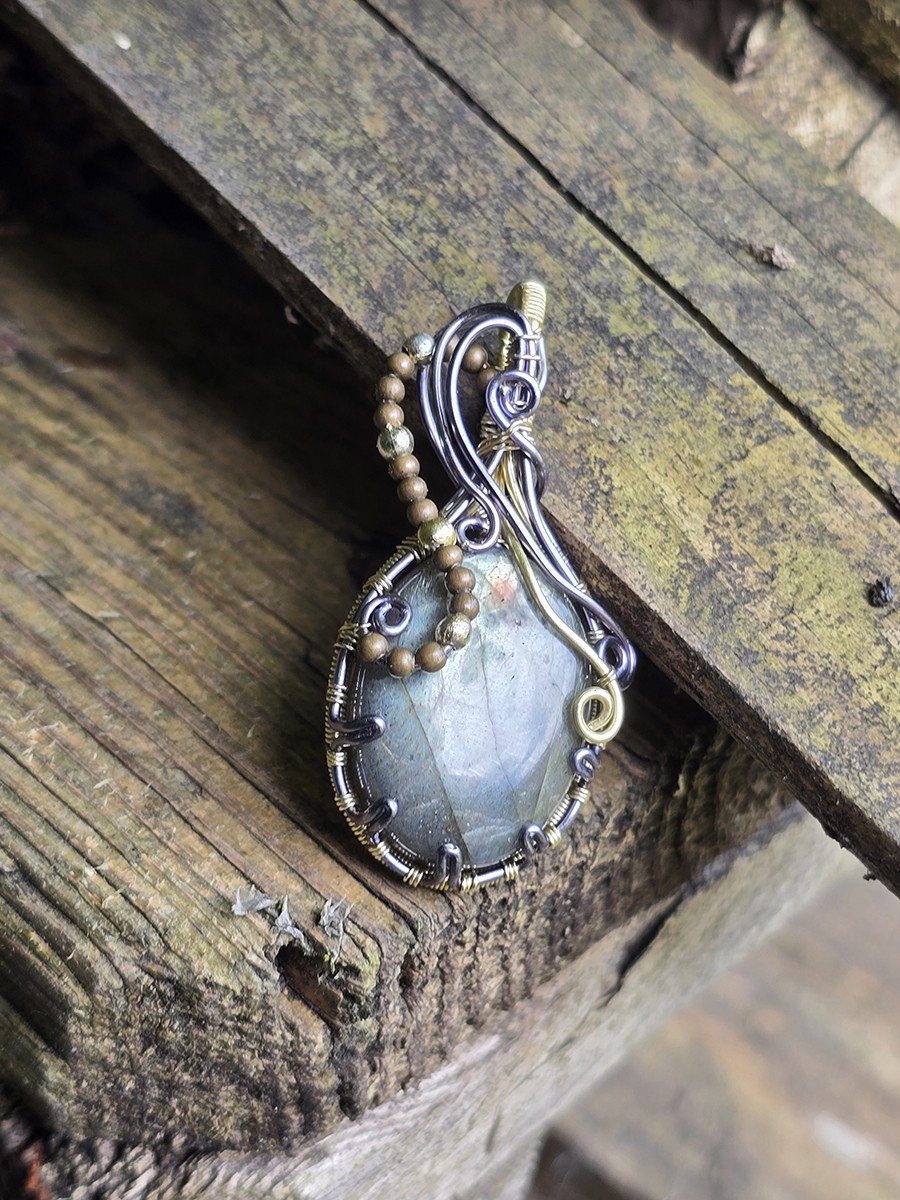 Image de couverture du produit Pendentif labradorite argentée