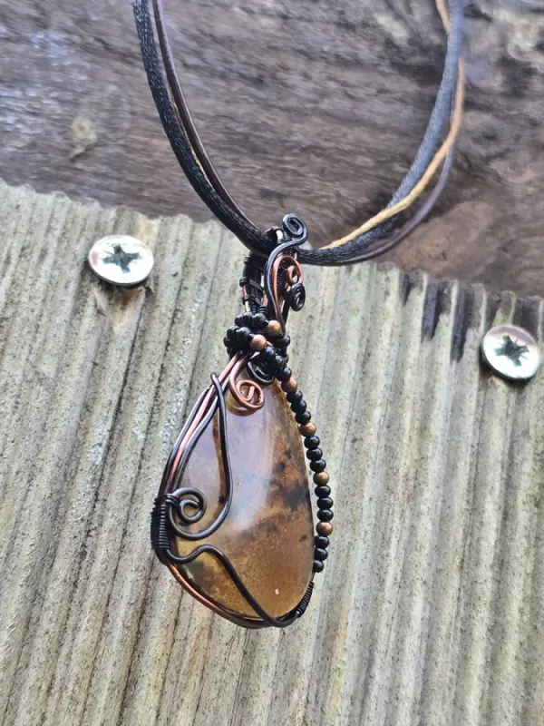 Image d'illustration du produit Pendentif ambre