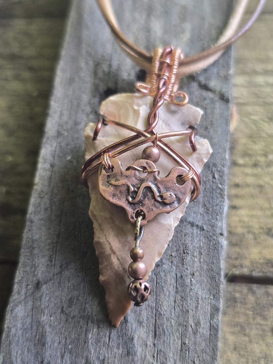 Image d'illustration du produit Pendentif pointe de flèche en jaspe