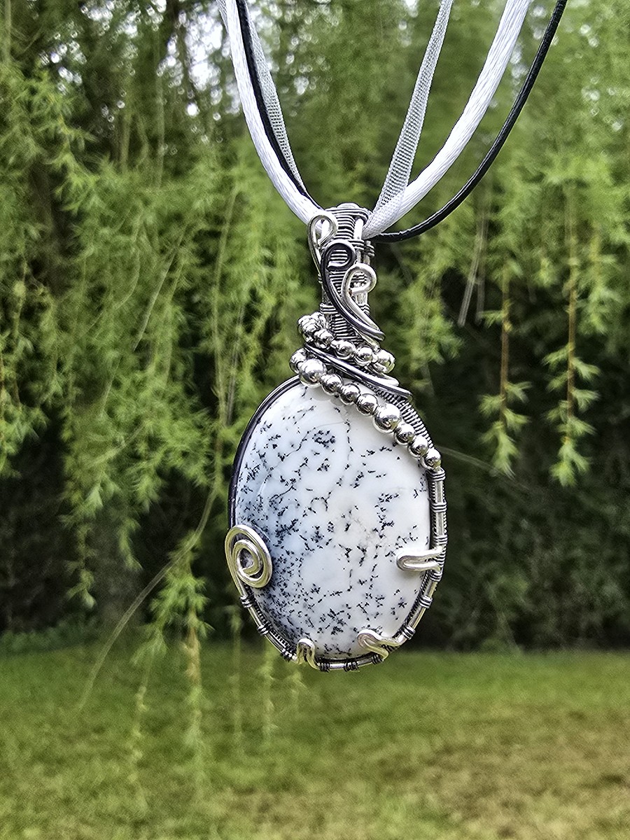 Image d'illustration du produit Pendentif agate à dendrites