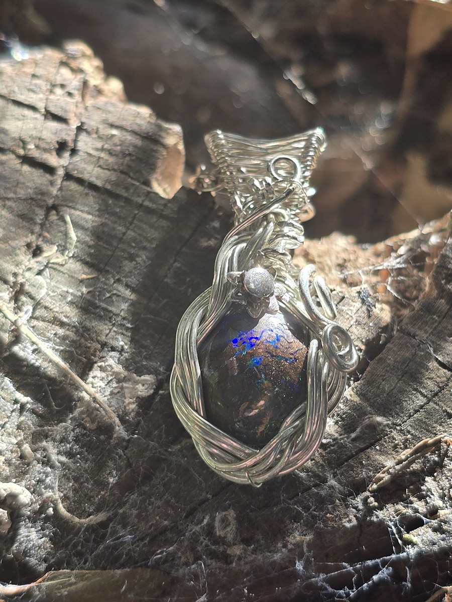 Image d'illustration du produit Pendentif Opale boulder et argent