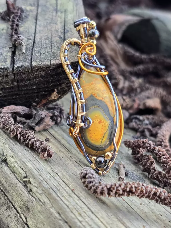Image d'illustration du produit Pendentif jaspe bourdon