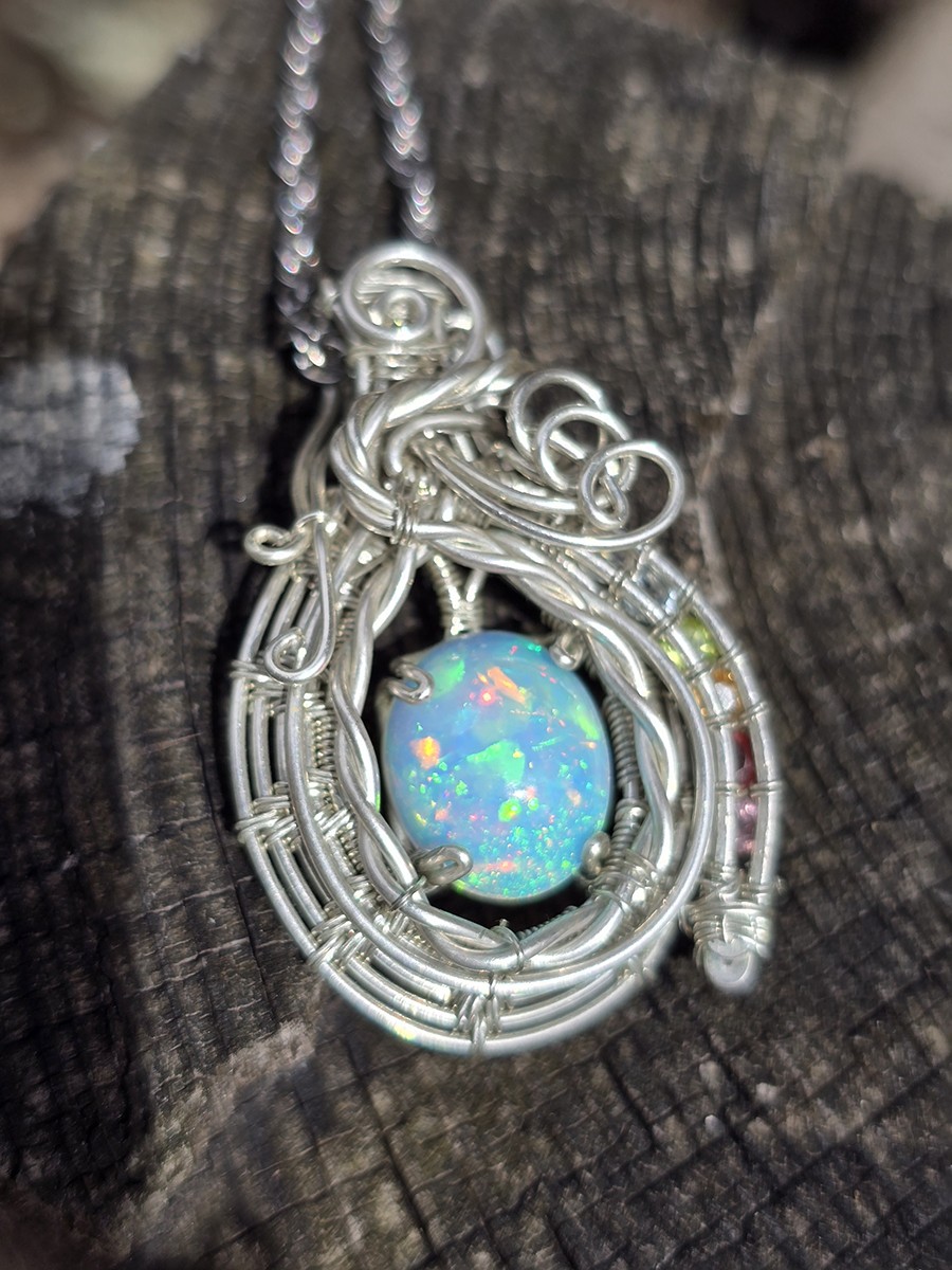 Image de couverture du produit Pendentif opale et micro-wrapping