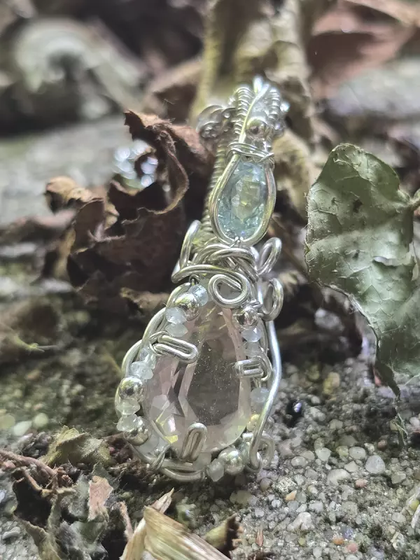 Image d'illustration du produit Pendentif quartz rose et aigue-marine