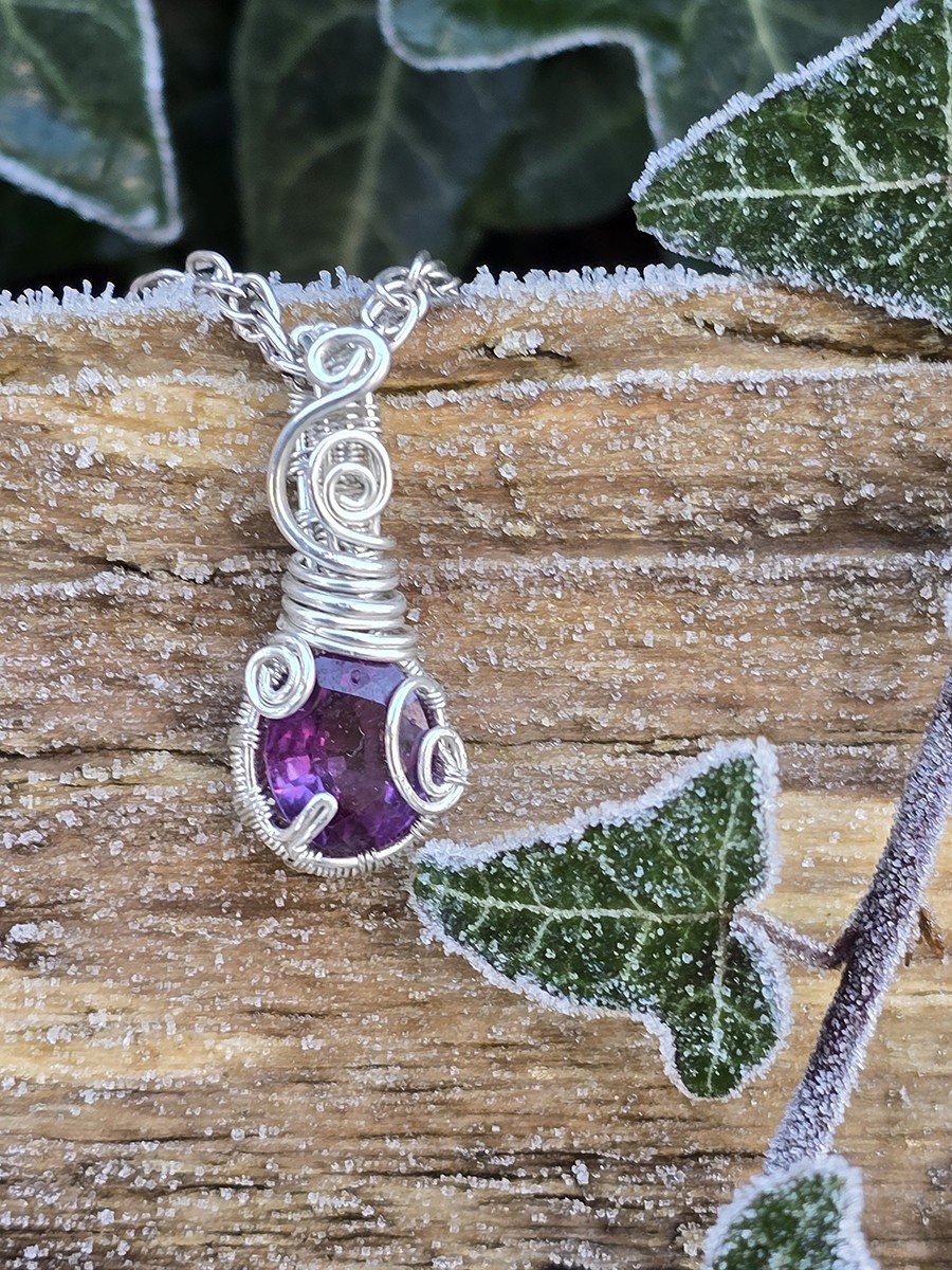 Image d'illustration du produit Pendentif en argent et alexandrite