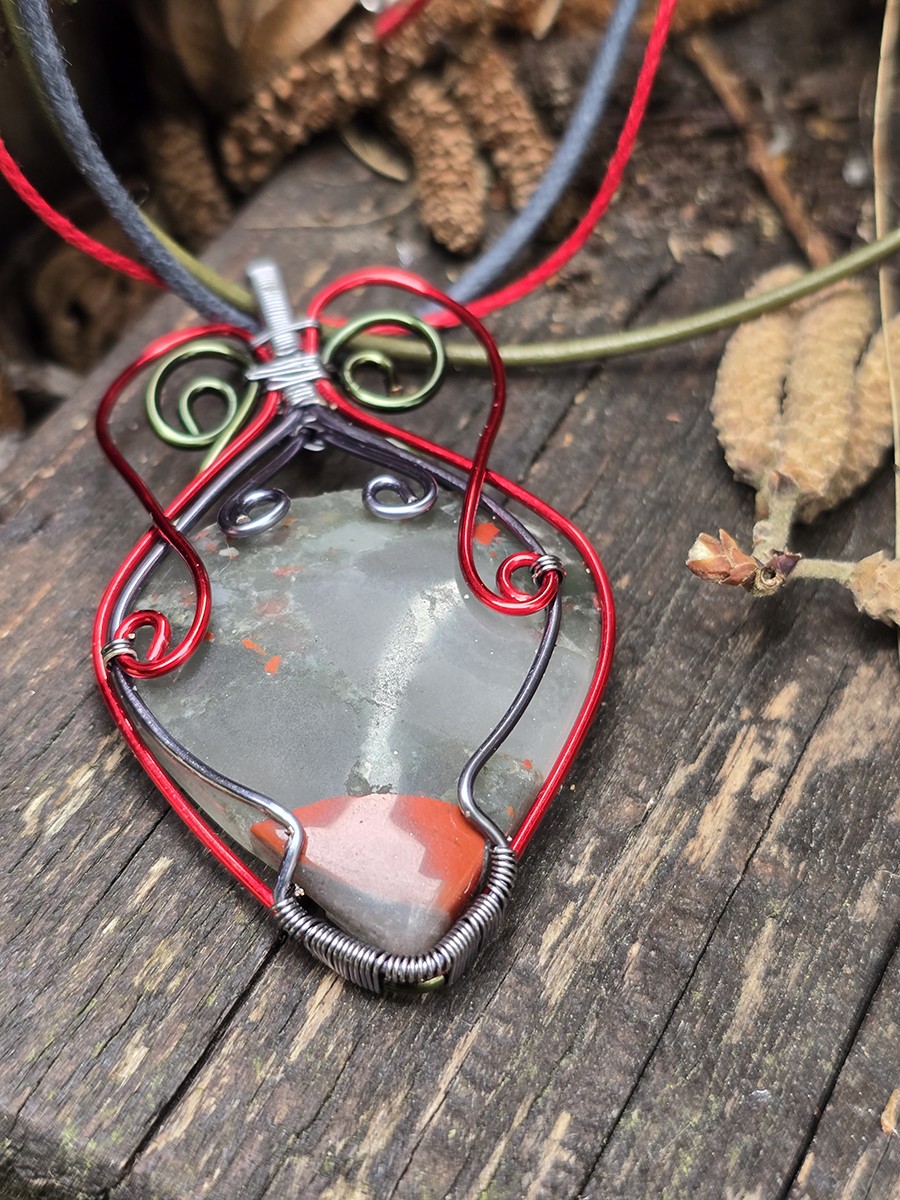 Image d'illustration du produit Pendentif agate bloodstone
