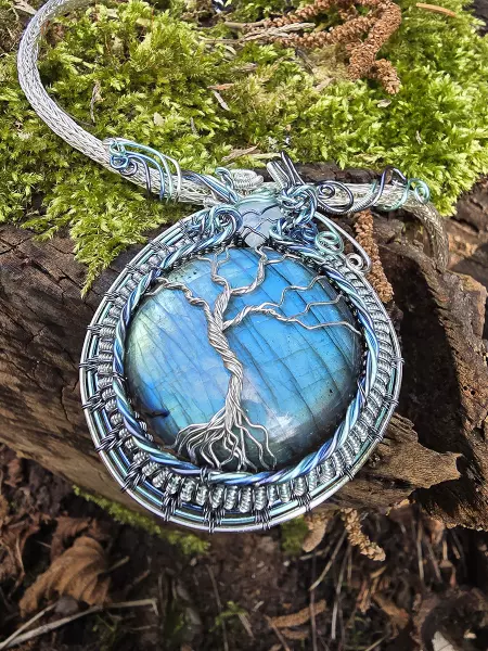 Image de couverture du produit Grand collier Labradorite et arbre "printemps"