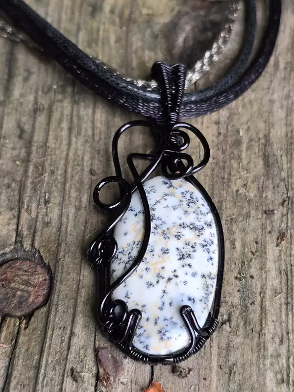 Image d'illustration du produit Pendentif agate dendritique