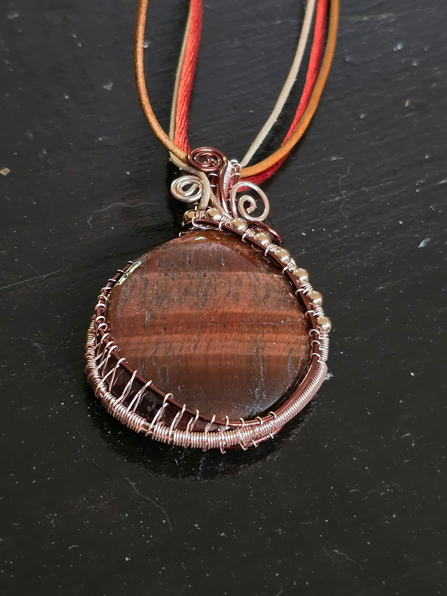 Image d'illustration du produit Pendentif oeil-de-taureau